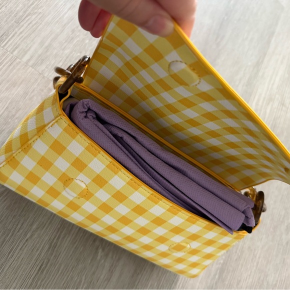 HOUSE OF WANT
We Fashion Vegan Leather Shoulder Bag NEW - Picture 4 of 4